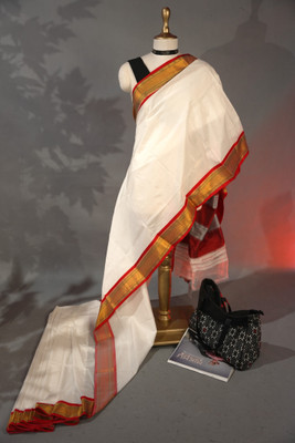 MIKHUBOUTIQUE Solid/Plain, Temple Border, Woven Kasavu Handloom Pure Cotton Saree(White)