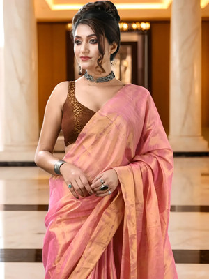 Desh Bidesh Woven Bollywood Chiffon, Georgette Saree(Pink)