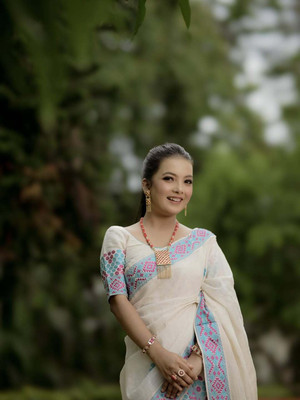 Sheden Lopez Creation Woven Mekhela Chador Cotton Blend Saree(White)