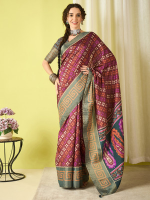 Sareemall Printed Ikkat Silk Blend Saree(Maroon, Pink)