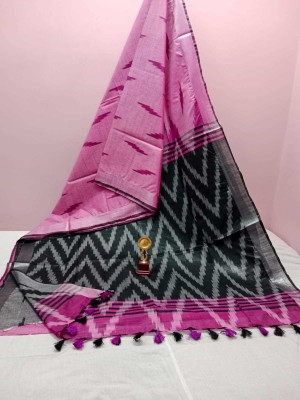 DNTEXTILE Printed Ikkat Cotton Blend Saree(Pink)