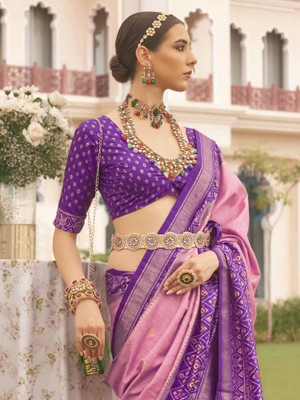 Sareemall Woven Patola Silk Blend Saree(Pink)