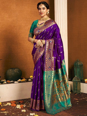 ETHNICHITZ Embellished, Woven Paithani Jacquard, Silk Blend Saree(Purple, Light Green, Gold)