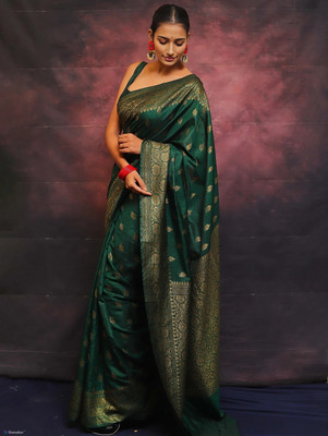 sweny Woven Kanjivaram Cotton Silk Saree(Green)