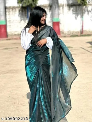 Vragi Solid/Plain Bollywood Lycra Blend Saree(Green)