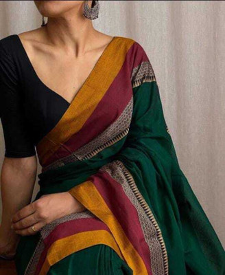 Quetzal Self Design Handloom Pure Cotton Saree(Green)