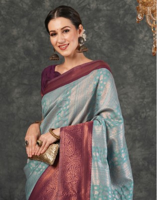 Satrani Woven, Embellished Kanjivaram Silk Blend, Jacquard Saree(Blue, Purple)