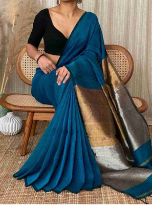 Sandhyatara Solid/Plain Handloom Cotton Blend Saree(Light Blue)