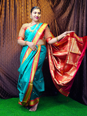 HouseOfCommon Woven Paithani Art Silk Saree(Green)
