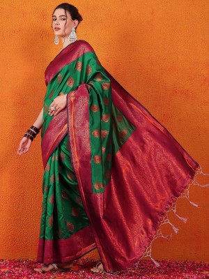 Vichitra Woven Banarasi Silk Blend Saree(Green)