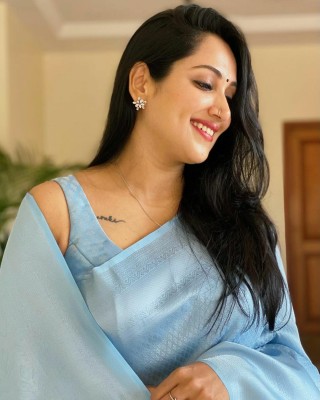 ALMAARI FASHION Self Design Banarasi Pure Silk Saree(Blue)