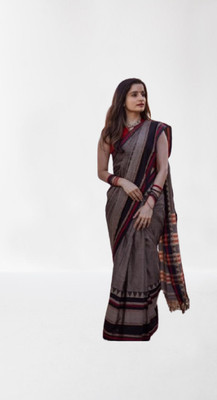 Bikash Dutta Fashion Self Design Handloom Cotton Blend Saree(Black)