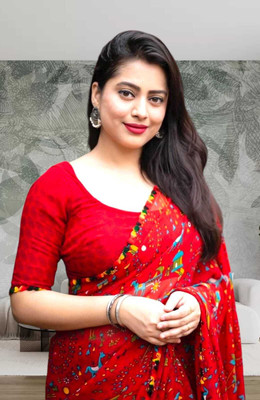 AVTC Self Design Bollywood Georgette Saree(Red)