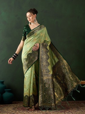 Vichitra Woven, Self Design Banarasi Silk Blend, Jacquard Saree(Light Green)