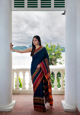 JHIILU Solid/Plain Handloom Pure Cotton Saree(Dark Blue)