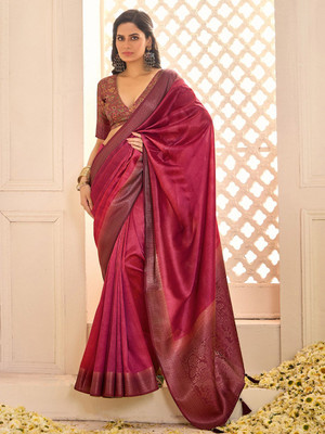House of Pataudi Woven Jamdani Silk Blend Saree(Maroon)