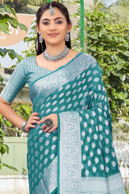 Perfect Wear Dyed Banarasi Georgette Saree(Multicolor)