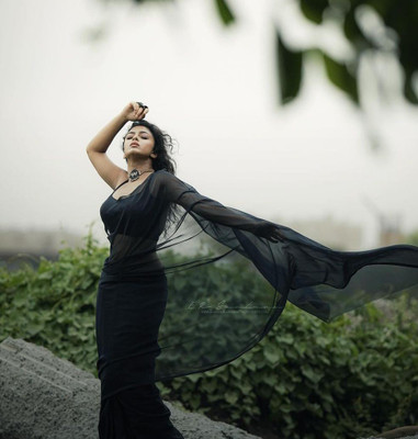 Anand Sarees Solid/Plain Bollywood Georgette Saree(Black)