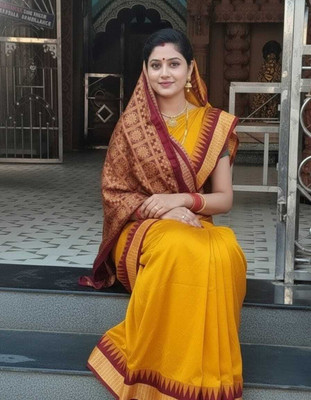 Sijileen Woven, Self Design Sambalpuri Art Silk Saree(Mustard)