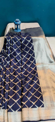 KASHIRATNAM Floral Print, Geometric Print Bollywood Georgette Saree(Blue, Silver)