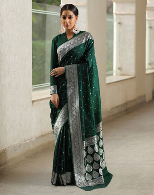 Divastri Woven, Embellished Banarasi Silk Blend, Jacquard Saree(Green)