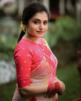AAI LAXMI CREATION Dyed Bandhani Chiffon Saree(Multicolor)