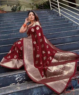 Parangi-A planet of style Woven Banarasi Cotton Silk Saree(Multicolor)