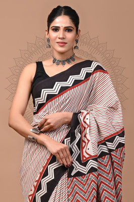 Taavi Blocked Printed Kota Doria Mulmul Saree(Beige)