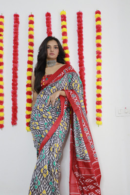 RADHA LAKSHMI Printed Ikkat Pure Cotton Saree(Grey)