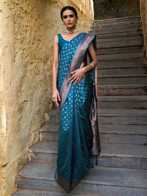 Janasya Woven, Self Design Banarasi Silk Blend Saree(Green)