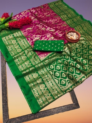 Kanooda Prints Printed Mysore Art Silk Saree(Red)
