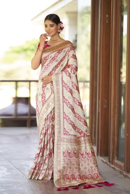 MANOHARI Woven Kanjivaram Jacquard Saree(White)