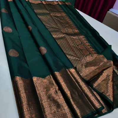 AVANTIKA FASHION Woven Kanjivaram Pure Silk, Art Silk Saree(Green)
