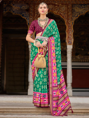 ANOUK Printed Pochampally Silk Blend Saree(Light Green)
