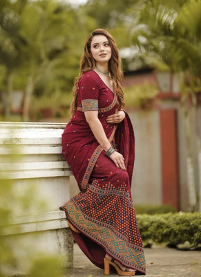 Rudra Enterprise Woven Mekhela Chador Silk Blend Saree(Maroon)