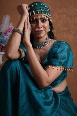 Vraggi Embellished, Embroidered, Solid/Plain Bollywood Chiffon, Pure Silk Saree(Light Green)