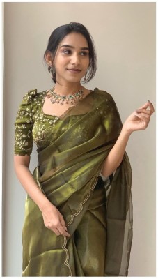 Bollytrend Dyed Bollywood Polyester, Silk Blend Saree(Green, Dark Green)