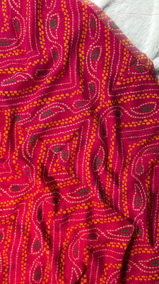 Sureta Printed Bandhani Georgette Saree(Pink)