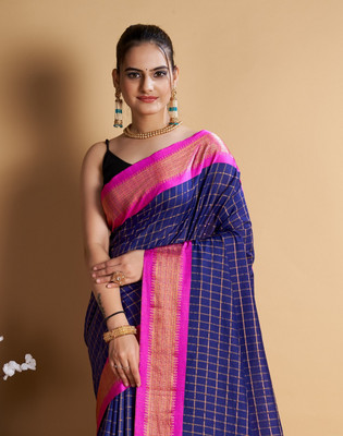SICHYAH Woven, Checkered Kanjivaram Pure Silk Saree(Dark Blue)