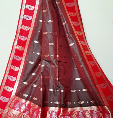 Ambar Lifestyle Embellished, Paisley, Woven, Temple Border, Self Design Banarasi Silk Blend Saree(Red)