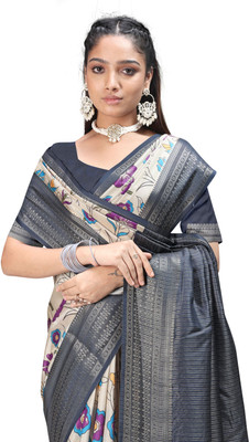 Rashmiwala Printed, Digital Print Floral Crepe Saree(Black)