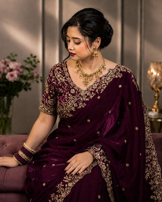 Laddu creation Embellished, Embroidered Bollywood Jimmy Jimmy, Silk Blend Saree(Multicolor)