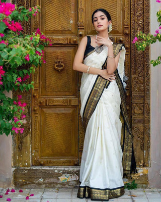 MISS WEARS Self Design Bollywood Silk Blend Saree(White)