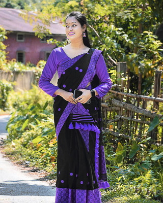 Divine Fabrics Woven Mekhela Chador Cotton Silk Saree(Black)
