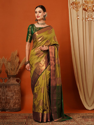 HouseOfCommon Embellished, Woven Bollywood Pure Silk, Jacquard Saree(Mustard, Green, Gold)