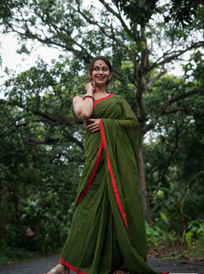 HouseOfCommon Solid/Plain Handloom Cotton Blend Saree(Green)