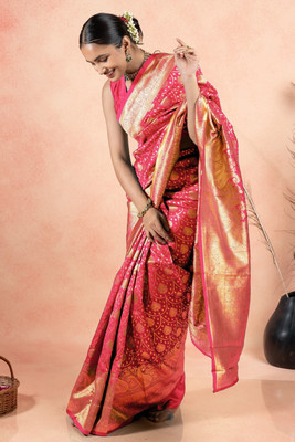 SUBHAM Woven, Embellished Kanjivaram Silk Blend Saree(Orange, Gold)