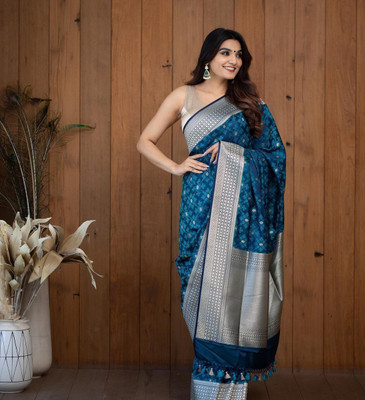 PRANJAL ART Woven Bollywood Jacquard, Art Silk Saree(Light Blue)