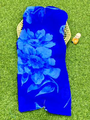 RegalDrapes Floral Print Daily Wear Georgette Saree(Blue)