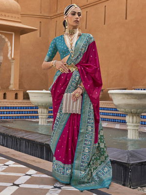 Sareemall Self Design Patola Silk Blend Saree(Pink)